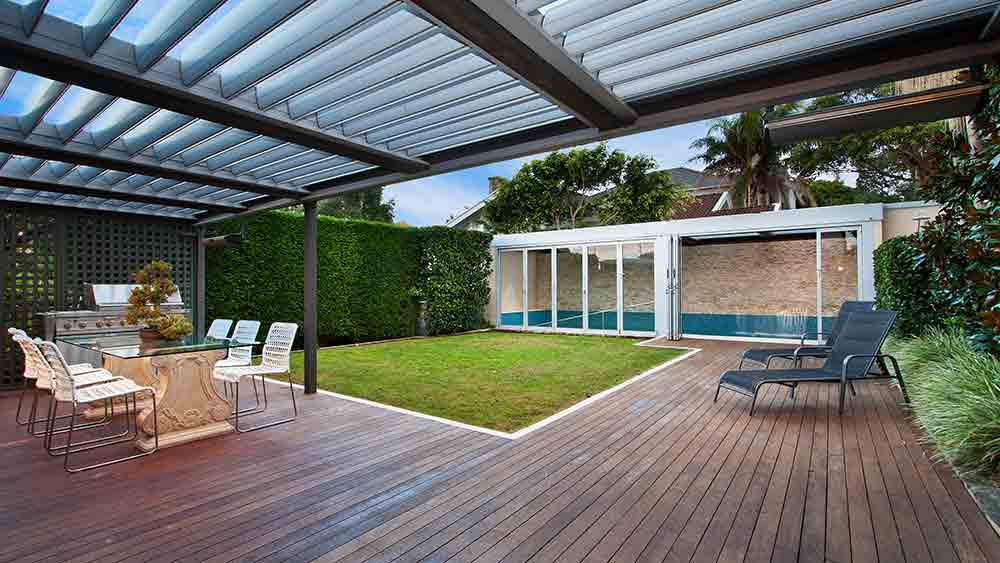 Rubbish free house and garden