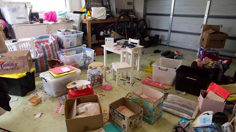 Declutter a garage - Marie Kondo